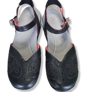 Baretraps Foley Women's Size 8.5 blk Comfort Athletic Sandals Vegan